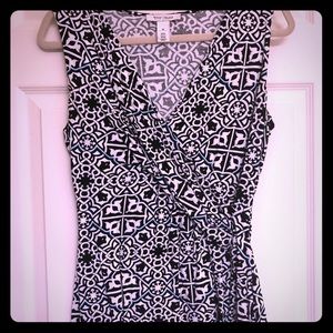 WHBM top Size Medium